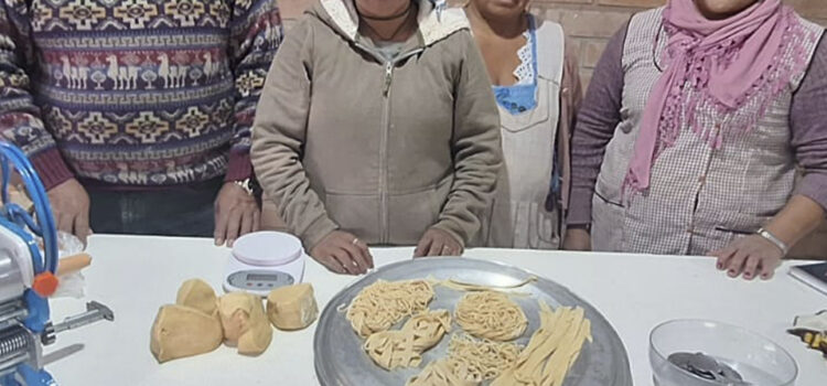 Taller de elaboración de fideos