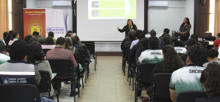 Taller de prevención de violencia a directores de unidades educativas en Sacaba